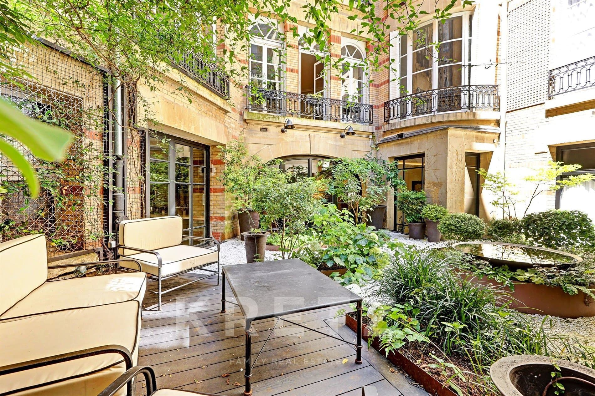 2-Bed Apartment for Rent in València